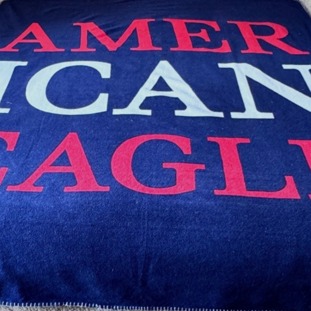 NWT American Eagle Heavy Flannel Throw